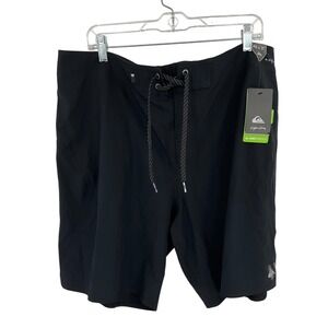 Quiksilver Highline Boardshorts Men's 40 Black Swim‎ Trunks 4-Way Stretch NWT